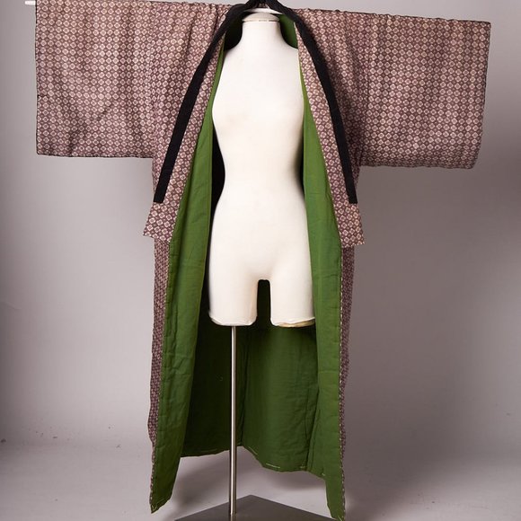 Vintage 1960s Japanese Padded Winter Kimono - Picture 4 of 10